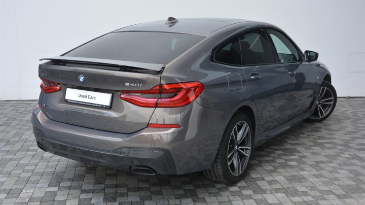 BMW 6 Series 640i xDrive GT 2021