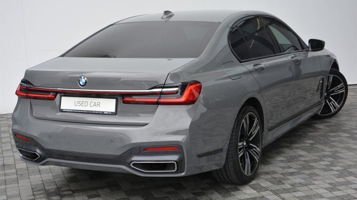BMW 7 Series 730i 2022