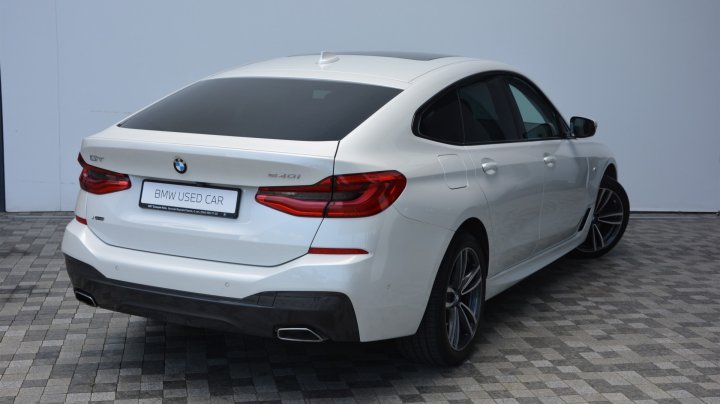 BMW 6 Series 640i xDrive GT 2021