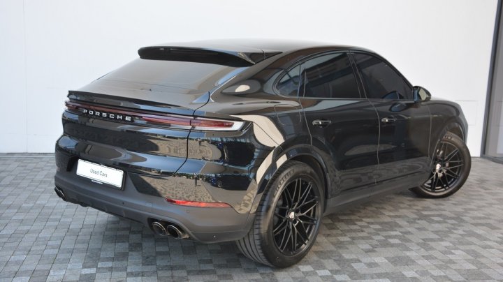 PORSCHE CAYENNE Coupe 2023