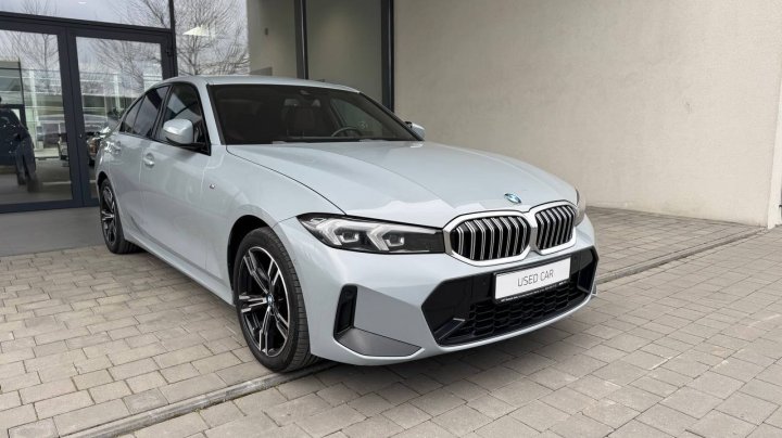 BMW 3 Series 320i 2024