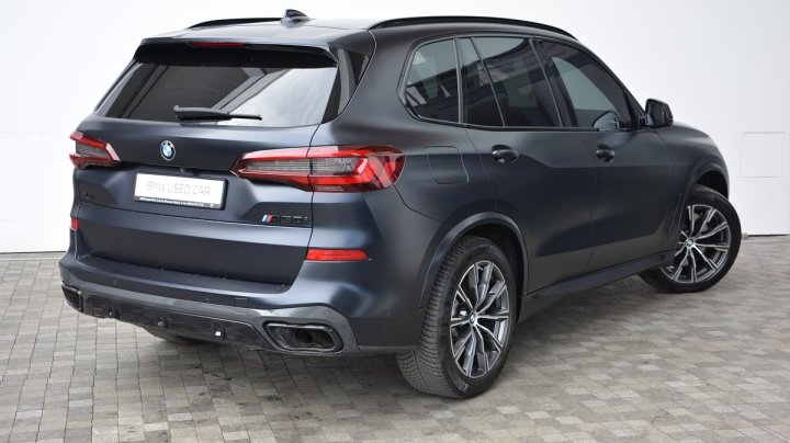BMW X5 M50i 2021