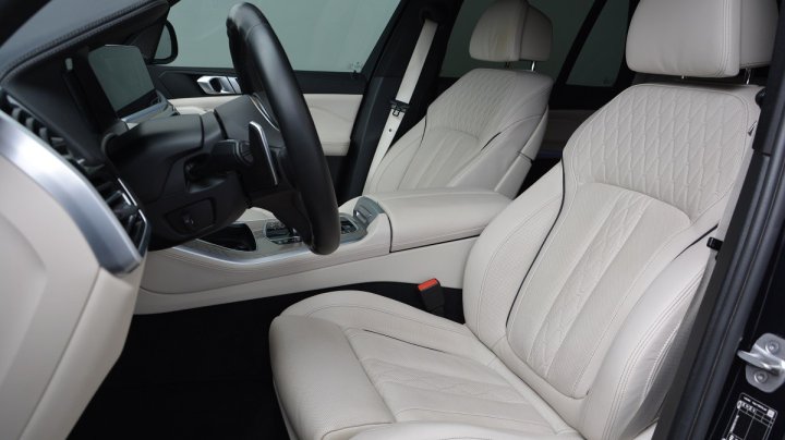 BMW X5 M50i 2021