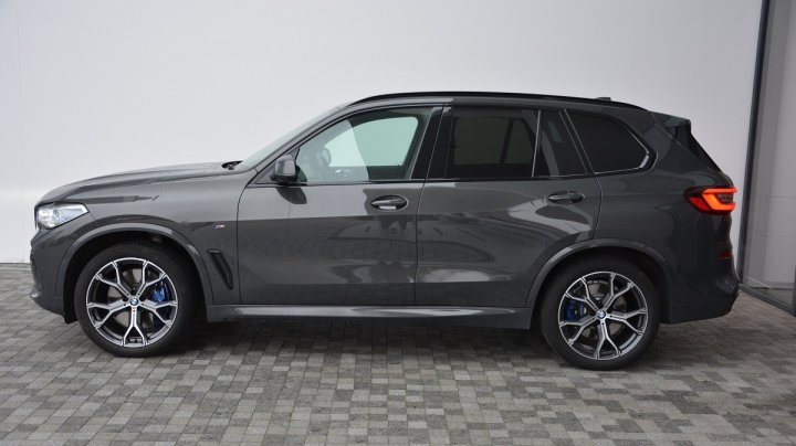 BMW X5 M50i 2021