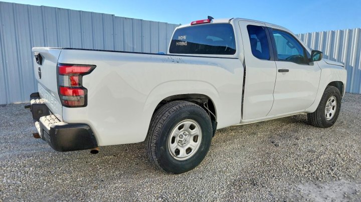 Nissan Frontier  2022