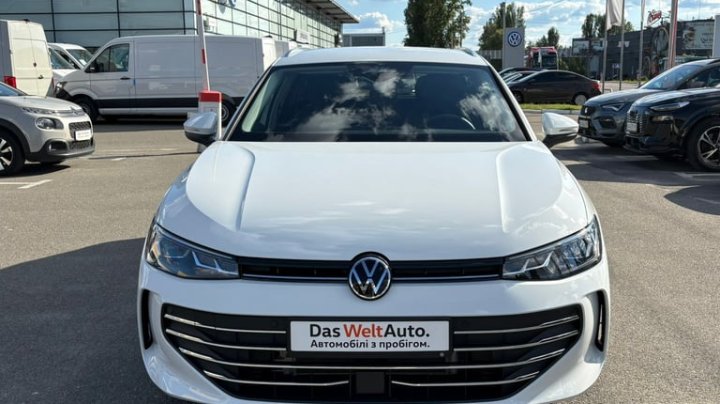 Volkswagen 2025 VW Passat Variant Business eTSI DSG 2025