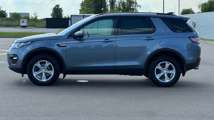 LAND ROVER DISCOVERY SPORT SE 2000