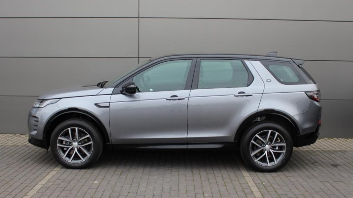 Land Rover Discovery Sport 2025