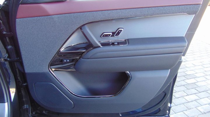 Land Rover Range Rover Sport 2025