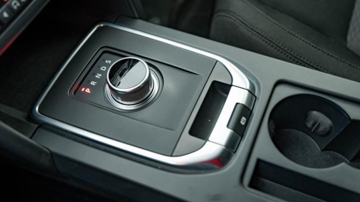 Land Rover Discovery Sport 2015