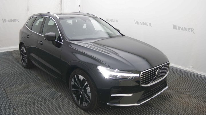 Volvo XC60 Ultra BrightRecharg 2025
