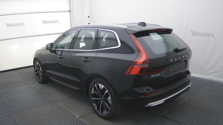 Volvo XC60 Ultra BrightRecharg 2025