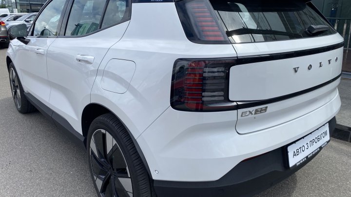 Volvo EX30 Ultra Extended Range 2025