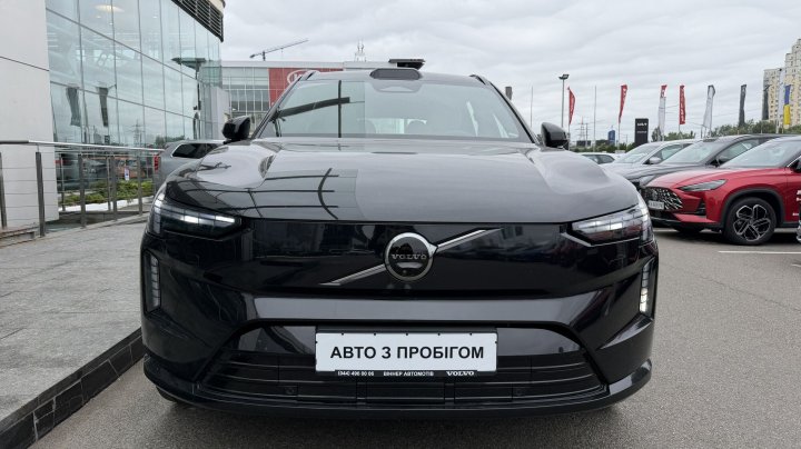 Volvo EX90 Ultra Performance AWD 2025