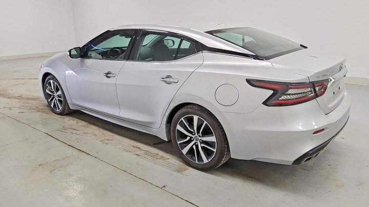 Nissan Maxima  2022