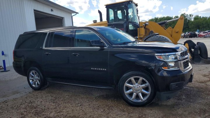 Chevrolet Suburban  2019