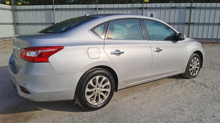 Nissan Sentra  2019