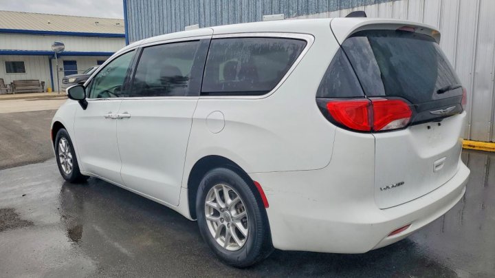 CHRYSLER VOYAGER  2022