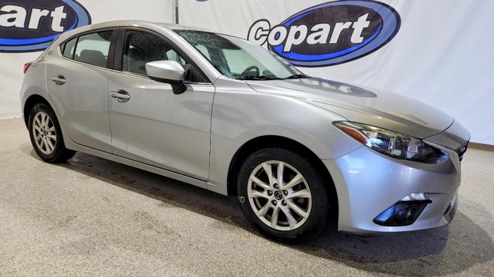 Mazda 3  2015