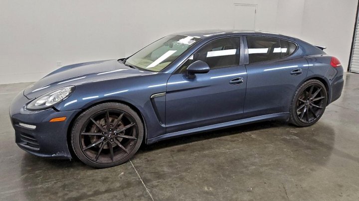 Porsche Panamera  2015