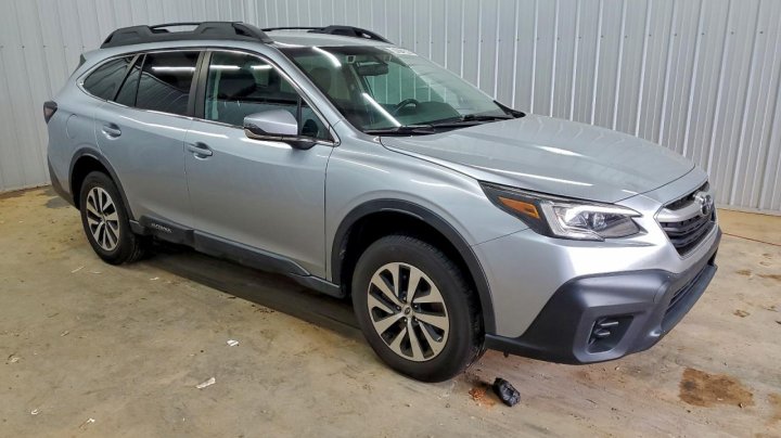 Subaru Outback  2022
