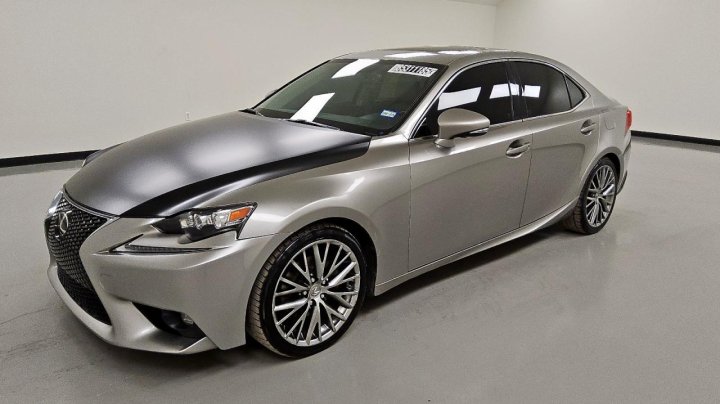 Lexus IS  2015