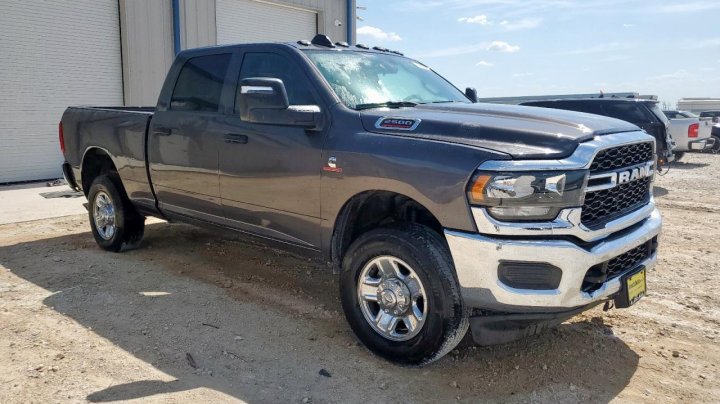 RAM 2500  2024