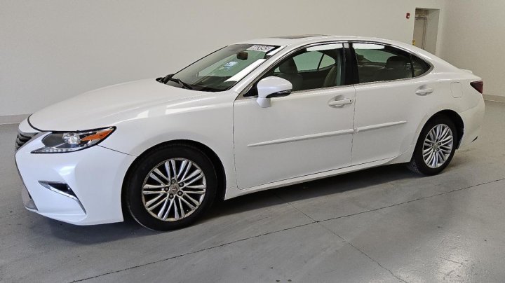 Lexus ES  2016