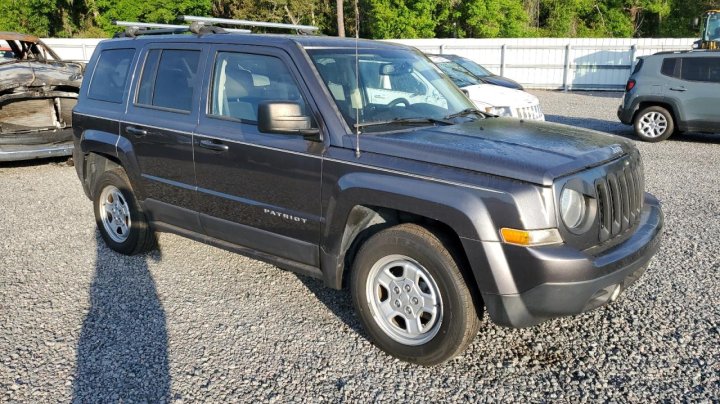 JEEP Patriot SPORT 2016