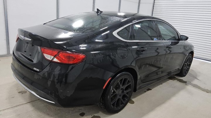 CHRYSLER 200 LIMITED 2017