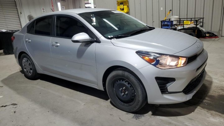 KIA RIO  2022