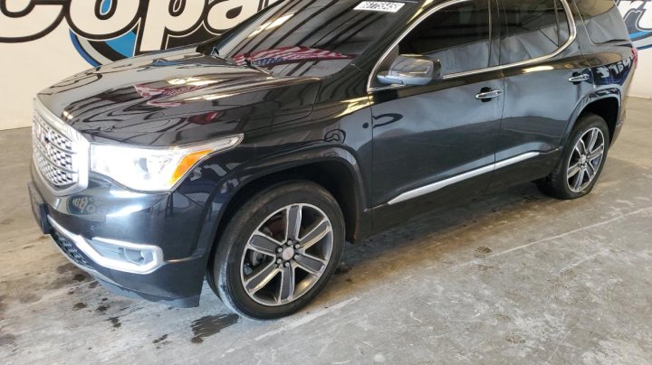 GMC Acadia DENALI 2017