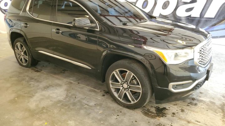 GMC Acadia DENALI 2017