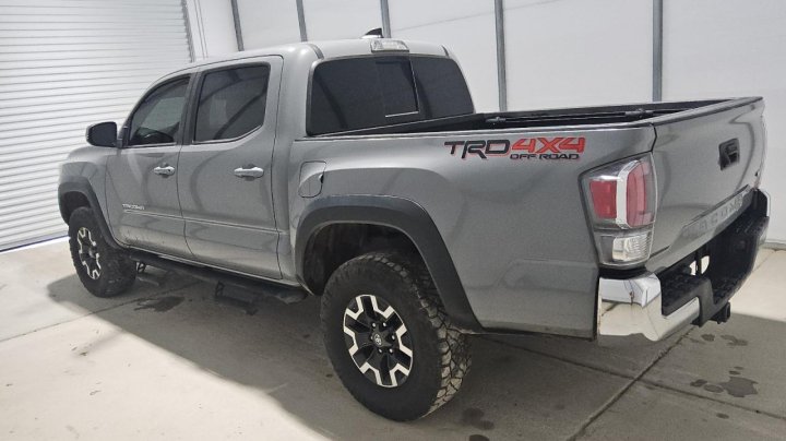 Toyota TACOMA  2021