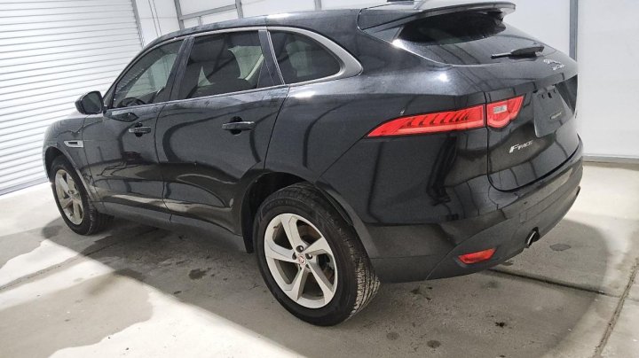 Jaguar F-Pace PREMIUM 2018