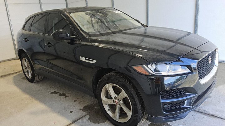 Jaguar F-Pace PREMIUM 2018