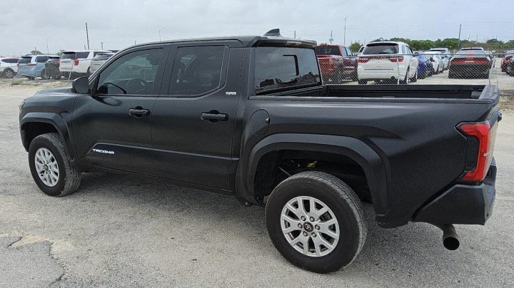 Toyota TACOMA DOUBLE CAB 2024