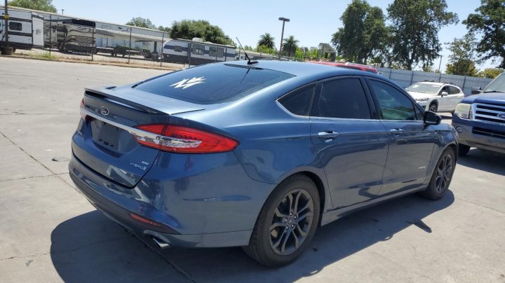 Ford FUSION SE HYBRID 2018