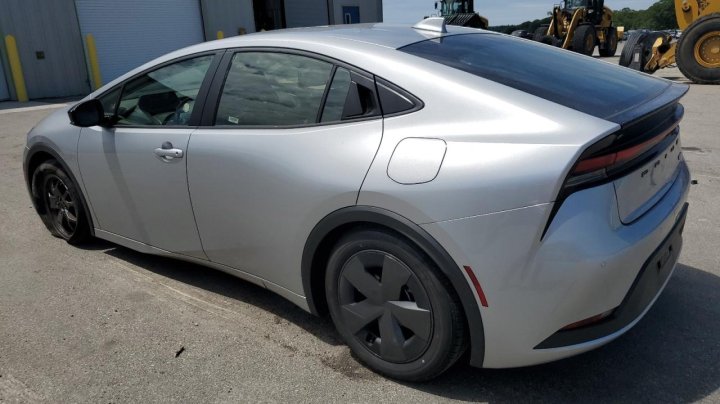 Toyota Prius LE 2025