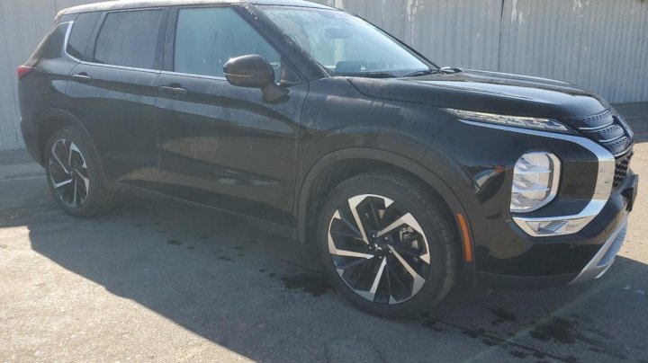 Mitsubishi Outlander SE 2023