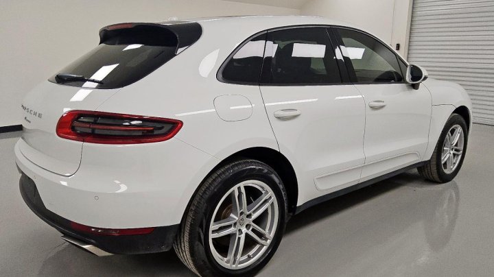 Porsche Macan  2018
