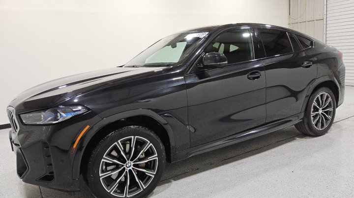BMW X6  2025