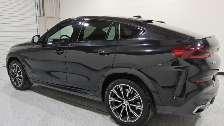 BMW X6  2025