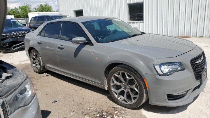 CHRYSLER 300  2017