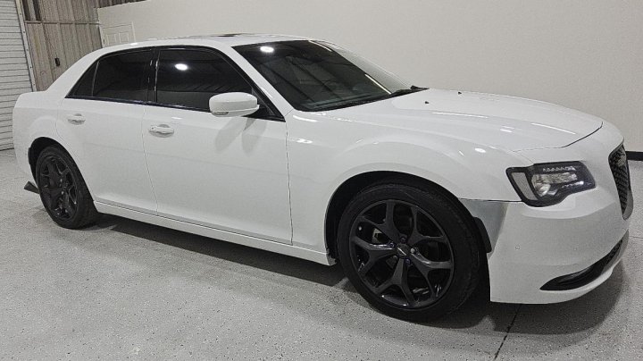 CHRYSLER 300  2023