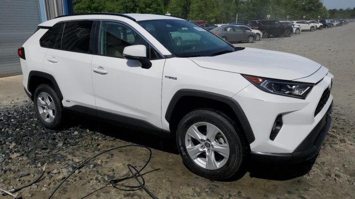 Toyota RAV4  2021
