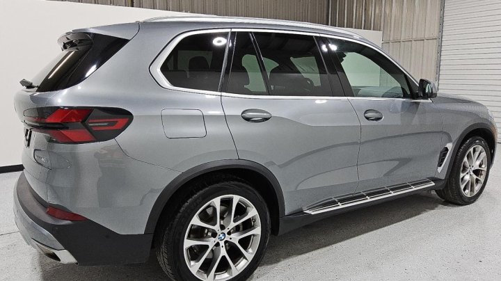 BMW X5  2024