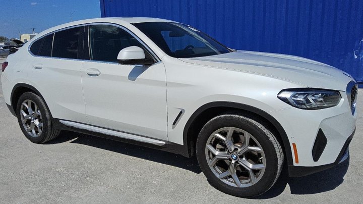 BMW X4  2024