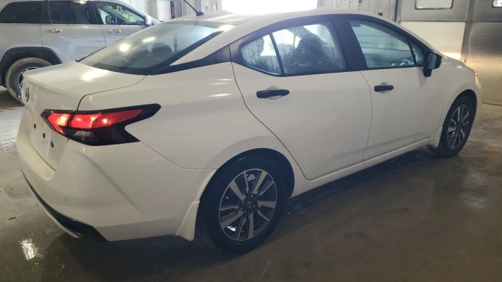 Nissan Versa  2024