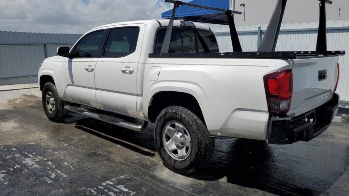 Toyota TACOMA  2018